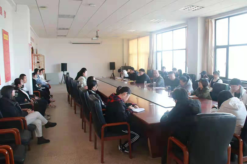 pg国际电子网站举办师生座谈会